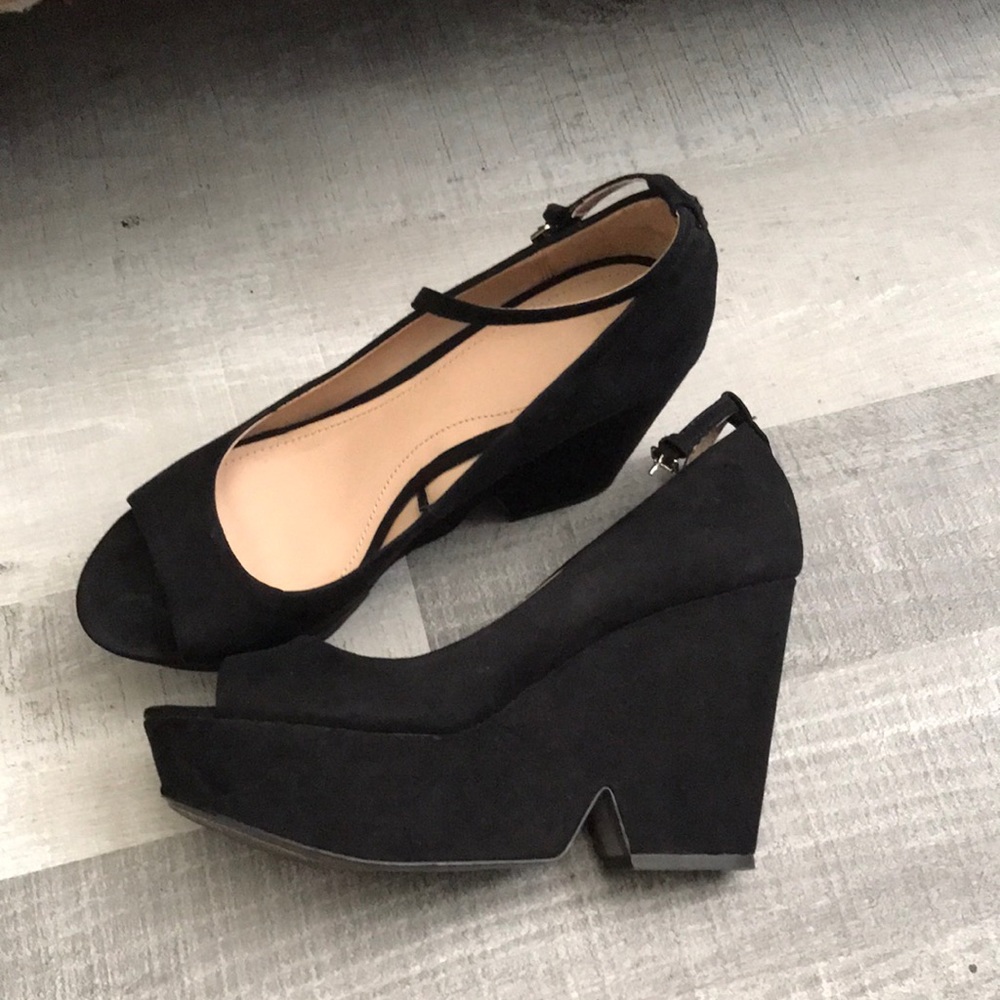 Zara Trafaluc Faux Suede Platform Wedges 39/US 8